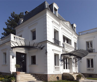 MAISON FAMILIALE AUTOUR DE PARIS